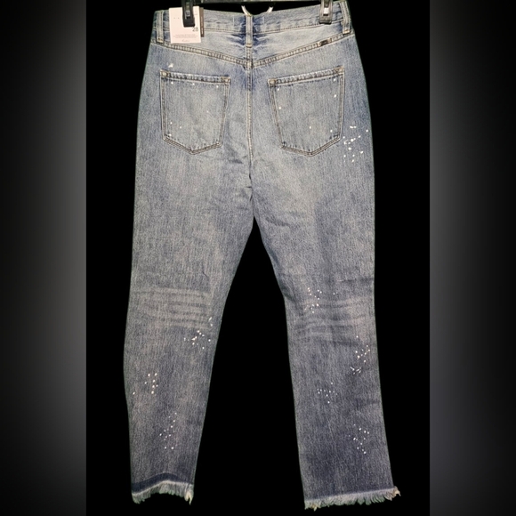 KanCan NWT Light Blue Distressed High Rise Slim Straight Waist 29 Inseam 29 - Picture 5 of 6